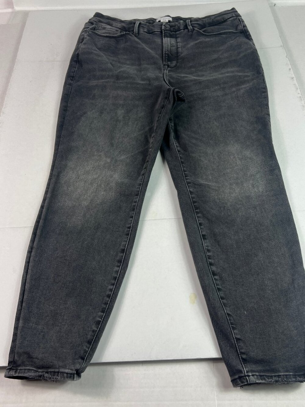 Good American Jeans Women 33x26* Always Fit High Rise Crop Black Denim Tag 14-18